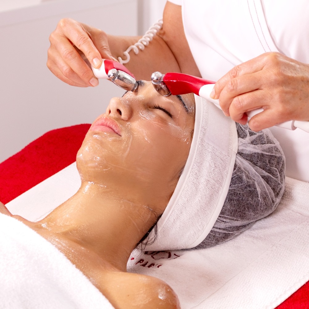 vanitysoin-laqueuelezyvelines-guinot-hydradermie-visage soin visage guinot